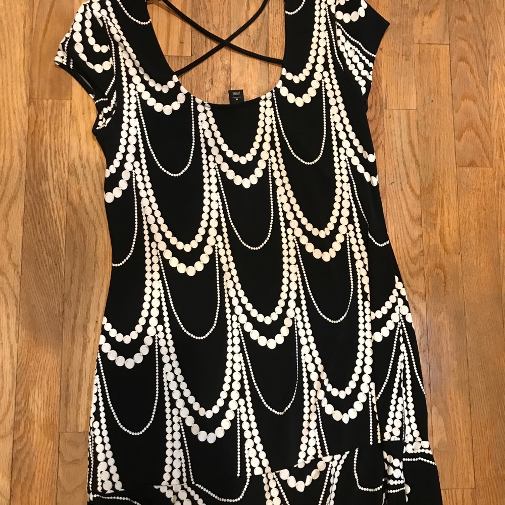 Black and white dress - Picture 5 of 7